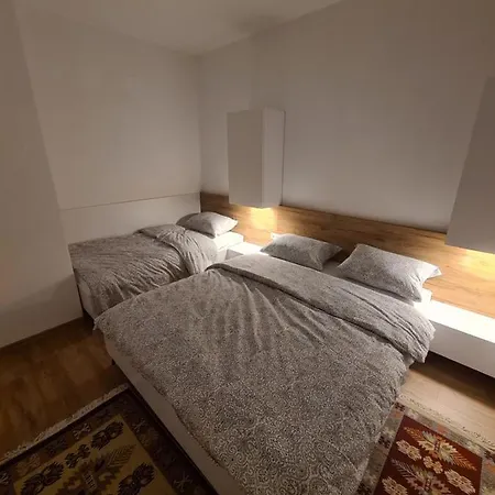 Holidayhousearies