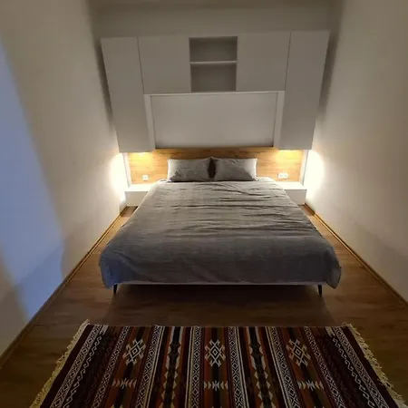 Holidayhousearies ブラガイ